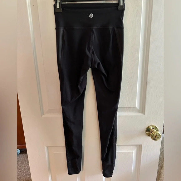 ATHLETA XXS Black Hi-Rise Leggings Mesh Detailed Ankles and Patterned Thigh - Picture 4 of 9